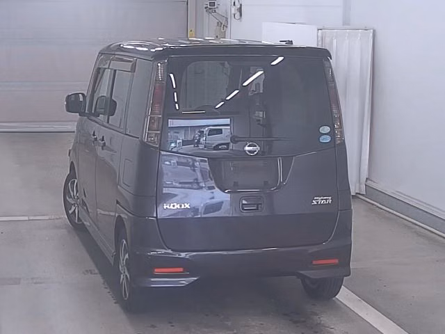 NISSAN ROOX