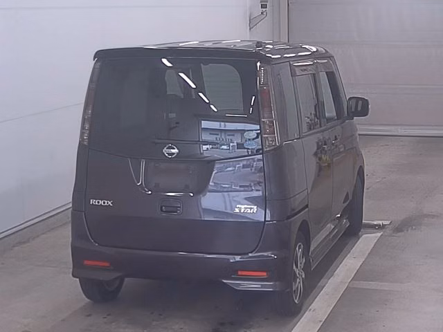 NISSAN ROOX