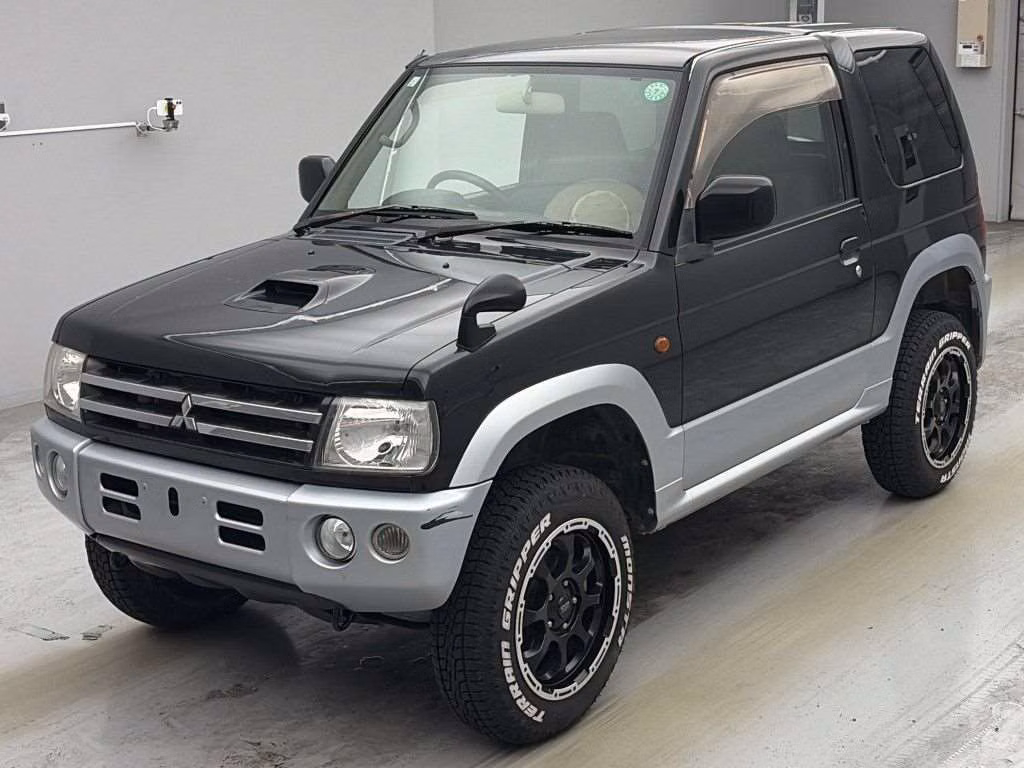 MITSUBISHI PAJERO MINI
