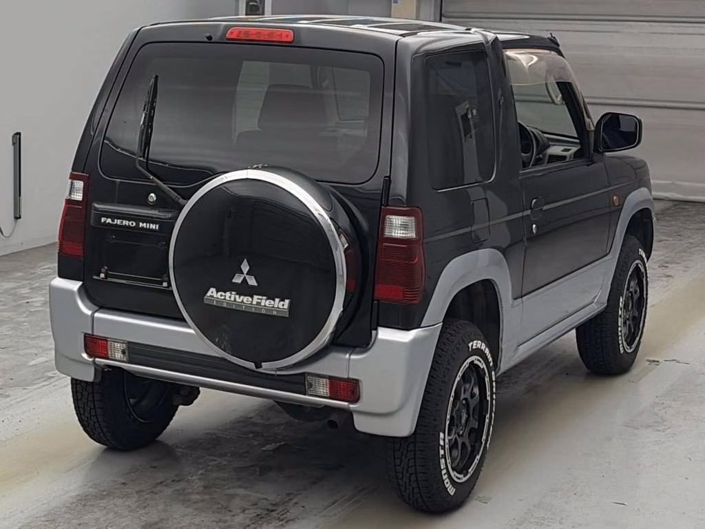 MITSUBISHI PAJERO MINI