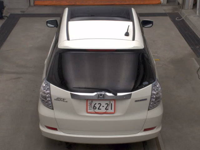 HONDA FIT SHUTTLE