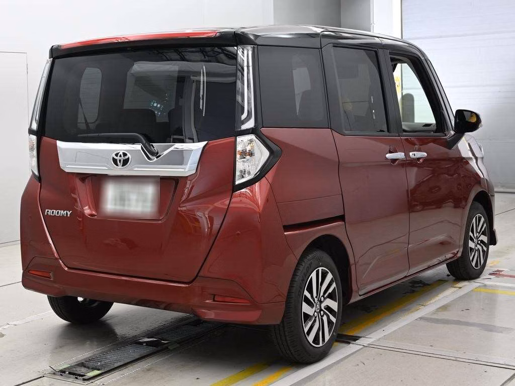 TOYOTA ROOMY