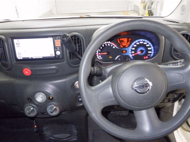 NISSAN CUBE