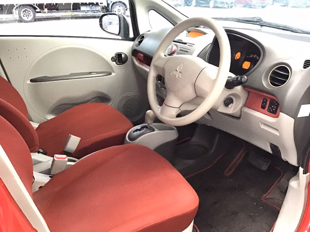 MITSUBISHI I