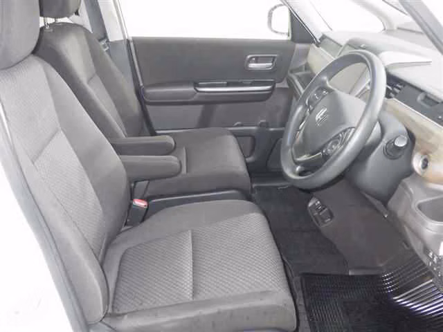 HONDA FREED+