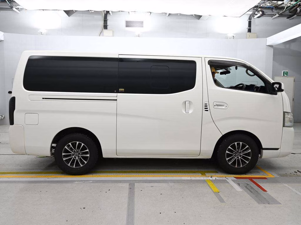 NISSAN NV350 CARAVAN
