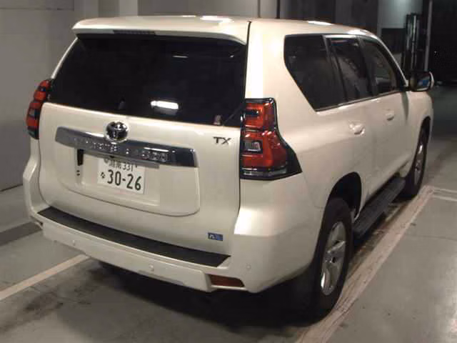 TOYOTA LAND CRUISER PRADO