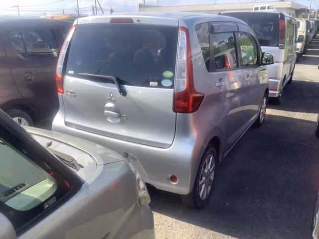 MITSUBISHI EK WAGON