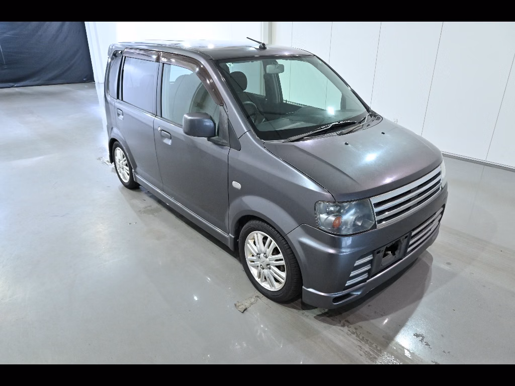 Nissan Otti