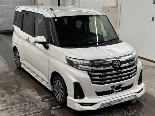 TOYOTA TANK