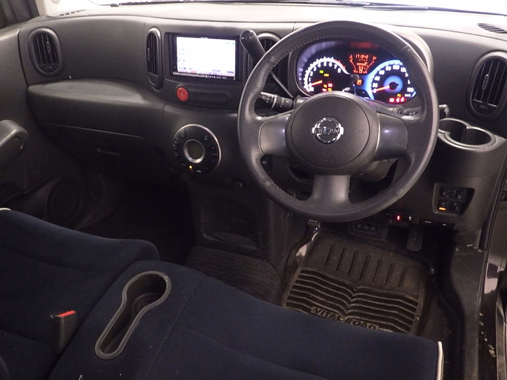 NISSAN CUBE