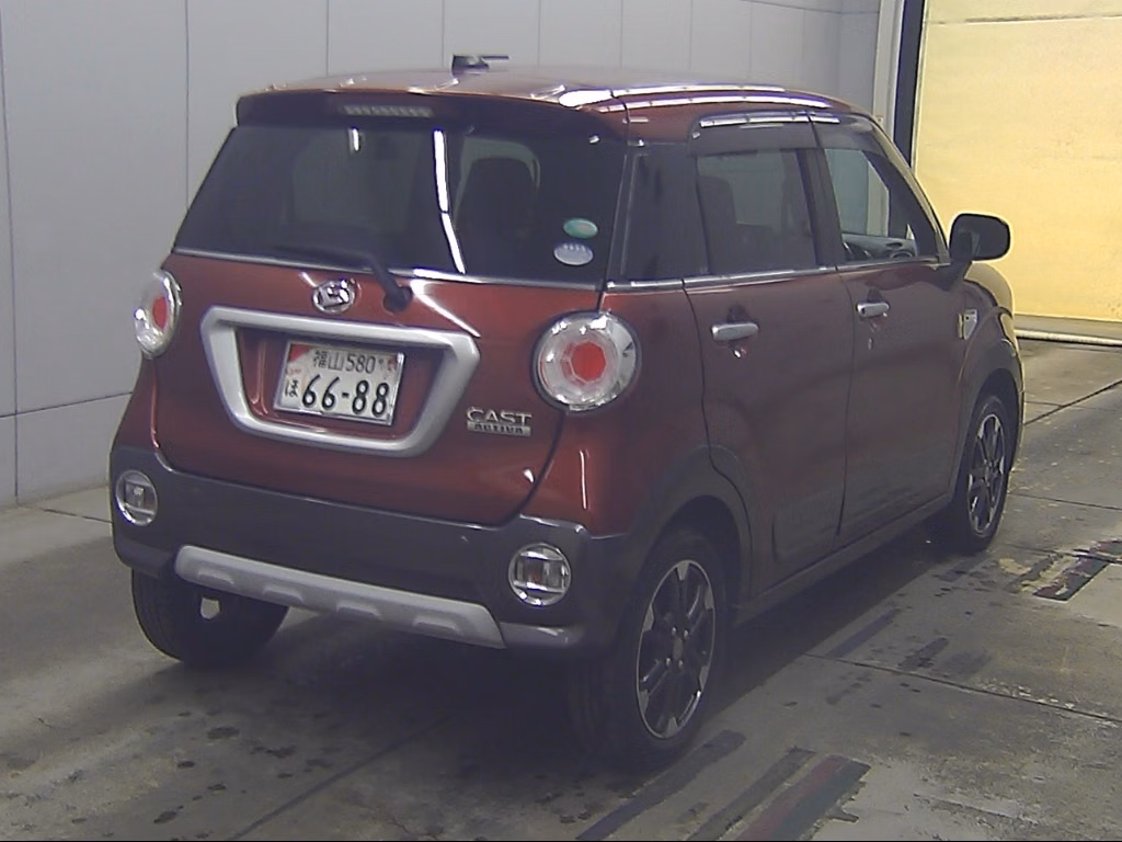 DAIHATSU CAST