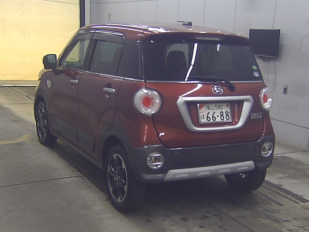 DAIHATSU CAST