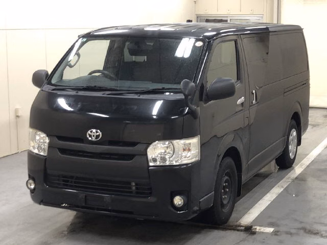 TOYOTA REGIUS ACE
