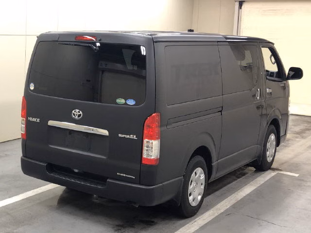 TOYOTA REGIUS ACE