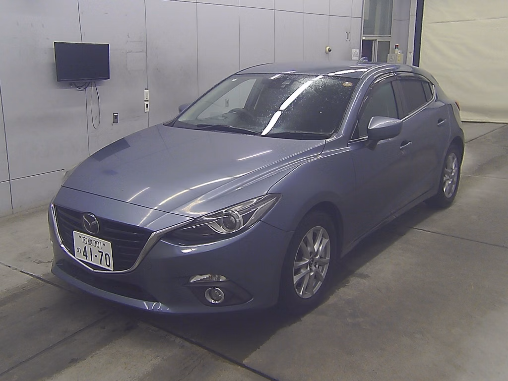 MAZDA AXELA