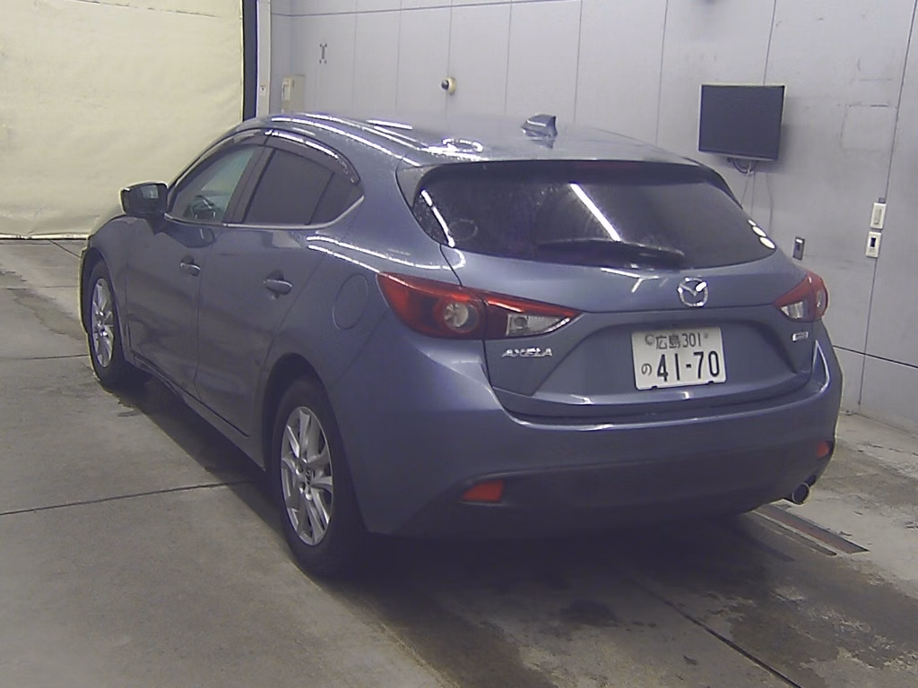 MAZDA AXELA