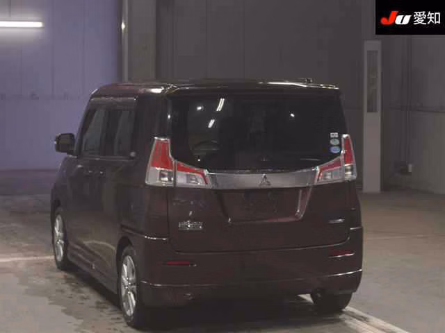 MITSUBISHI DELICA D:2