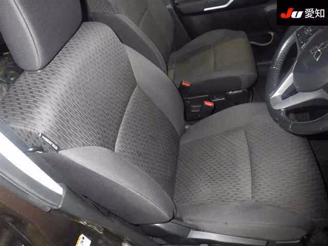MITSUBISHI DELICA D:2