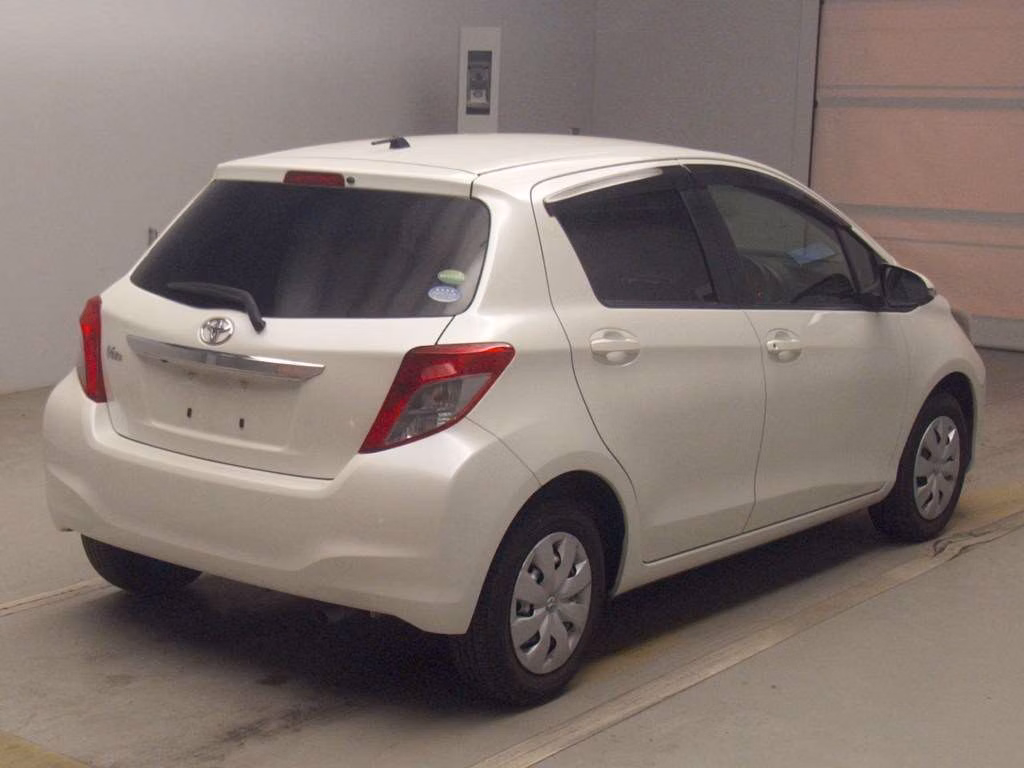 TOYOTA VITZ