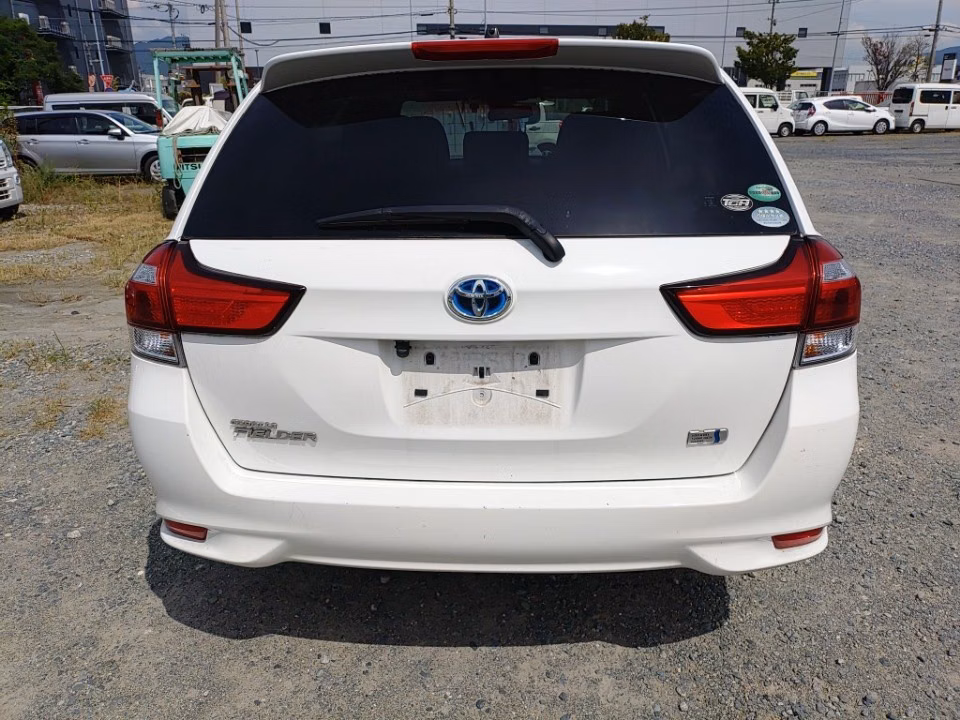 TOYOTA COROLLA FIELDER