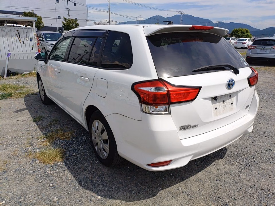 TOYOTA COROLLA FIELDER