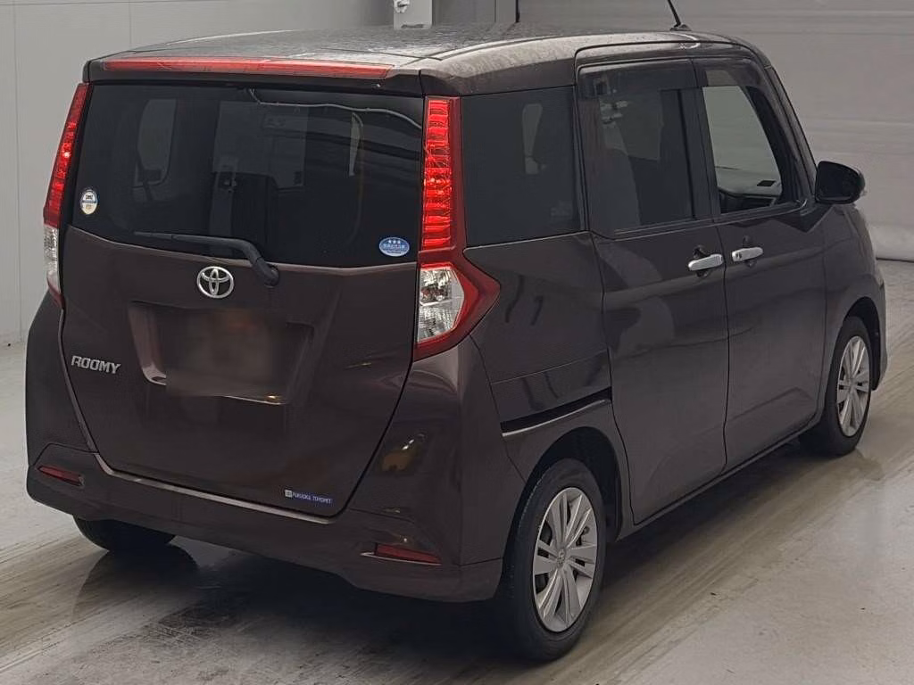 TOYOTA ROOMY