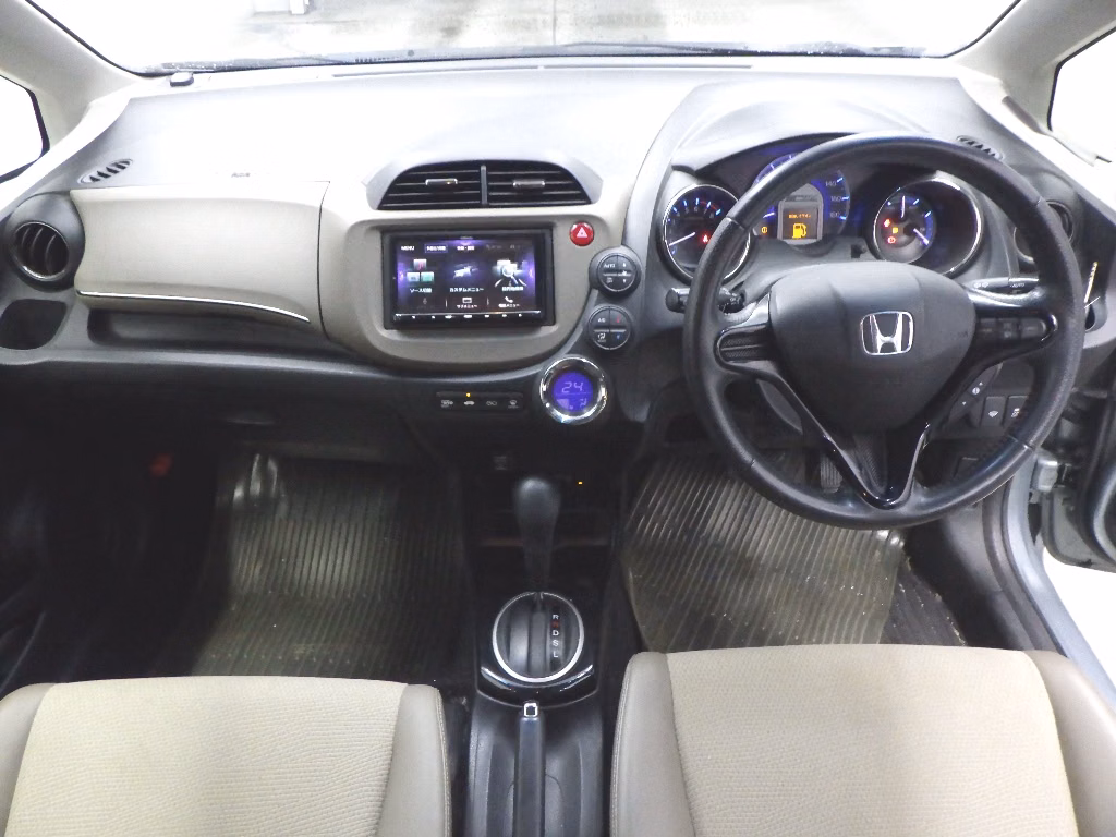 HONDA FIT SHUTTLE