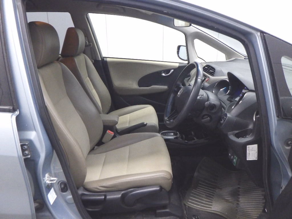 HONDA FIT SHUTTLE