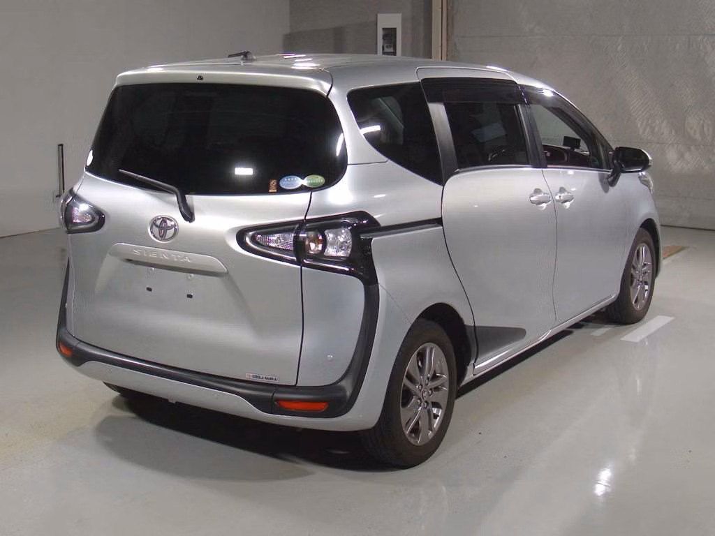 TOYOTA SIENTA