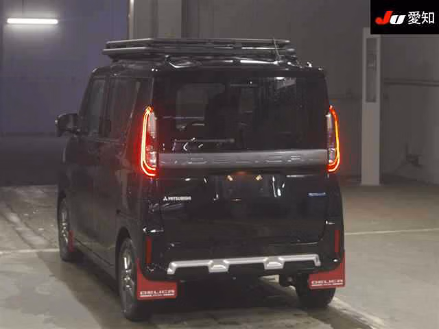 MITSUBISHI DELICA MINI
