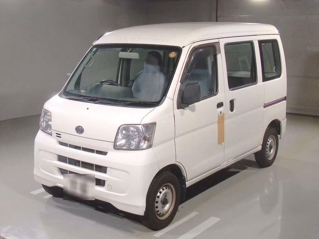 TOYOTA PIXIS VAN