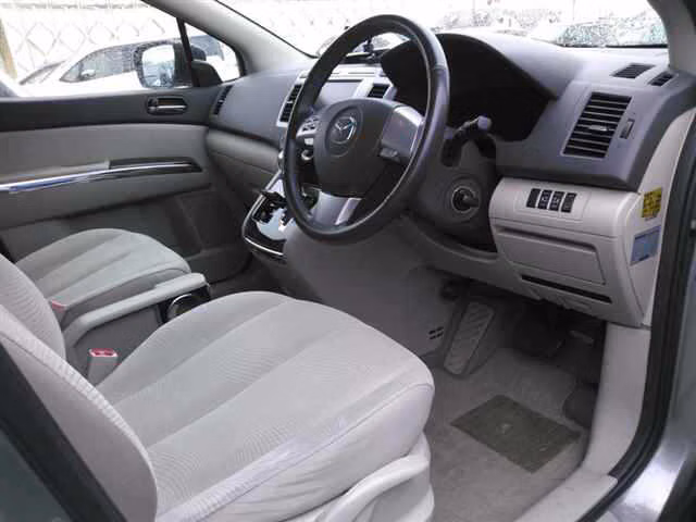 MAZDA MPV