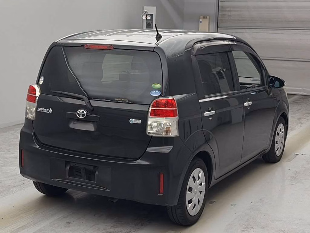 TOYOTA SPADE