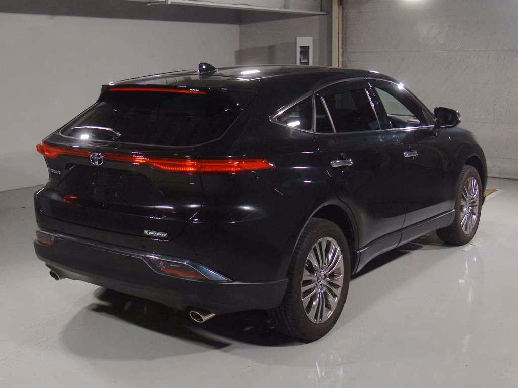 TOYOTA HARRIER