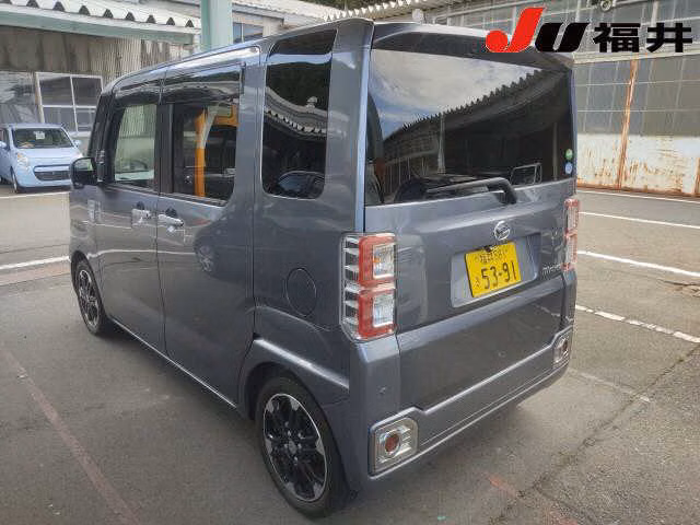 DAIHATSU WAKE