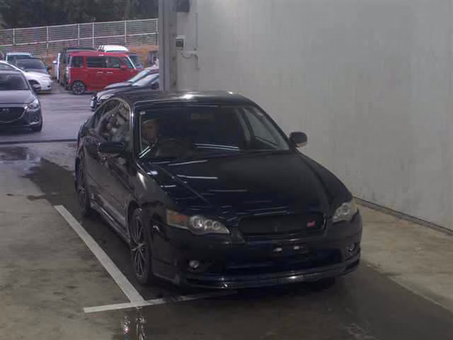 SUBARU LEGACY B4