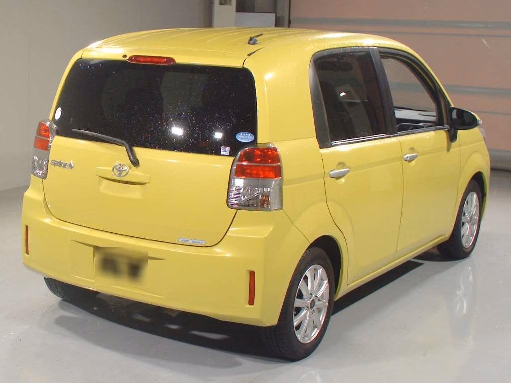 TOYOTA SPADE