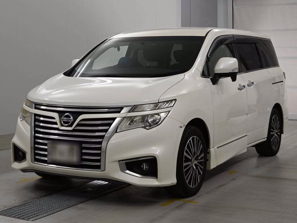 NISSAN ELGRAND