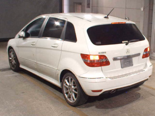 MERCEDES-BENZ B-CLASS