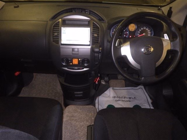 NISSAN LAFESTA