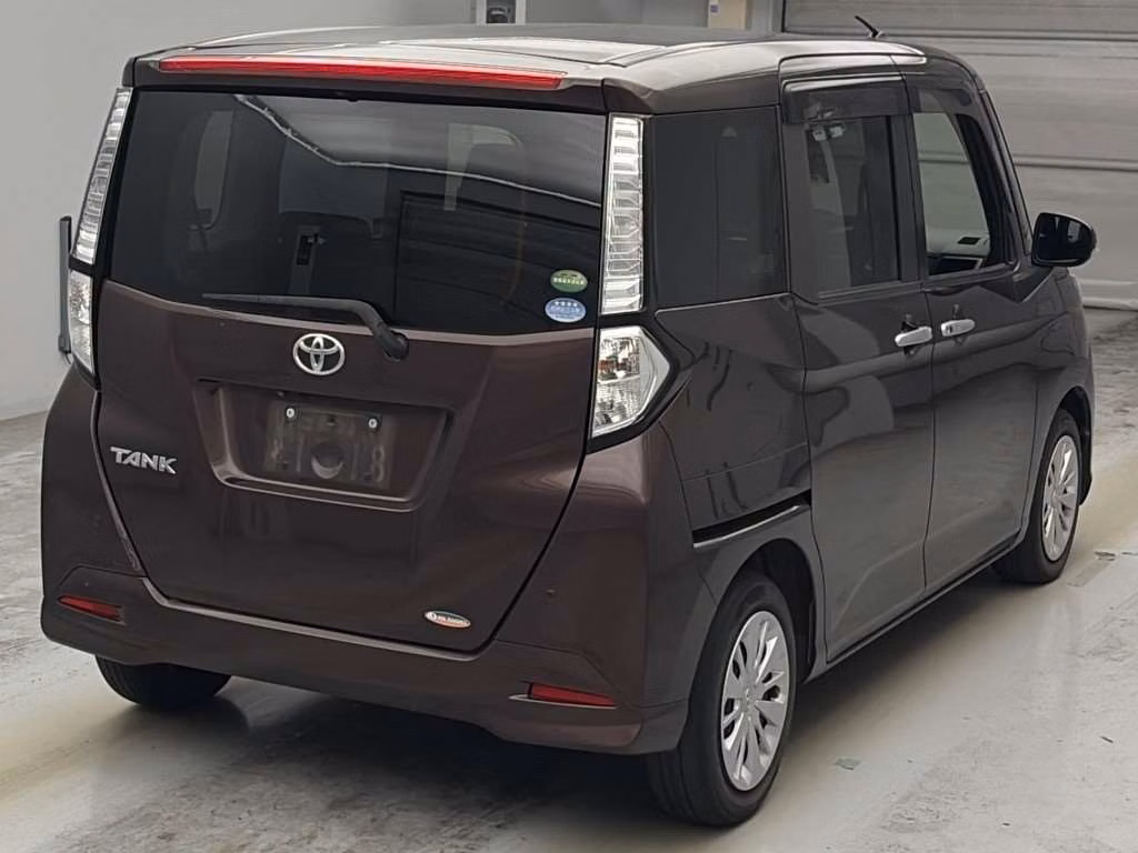 TOYOTA TANK