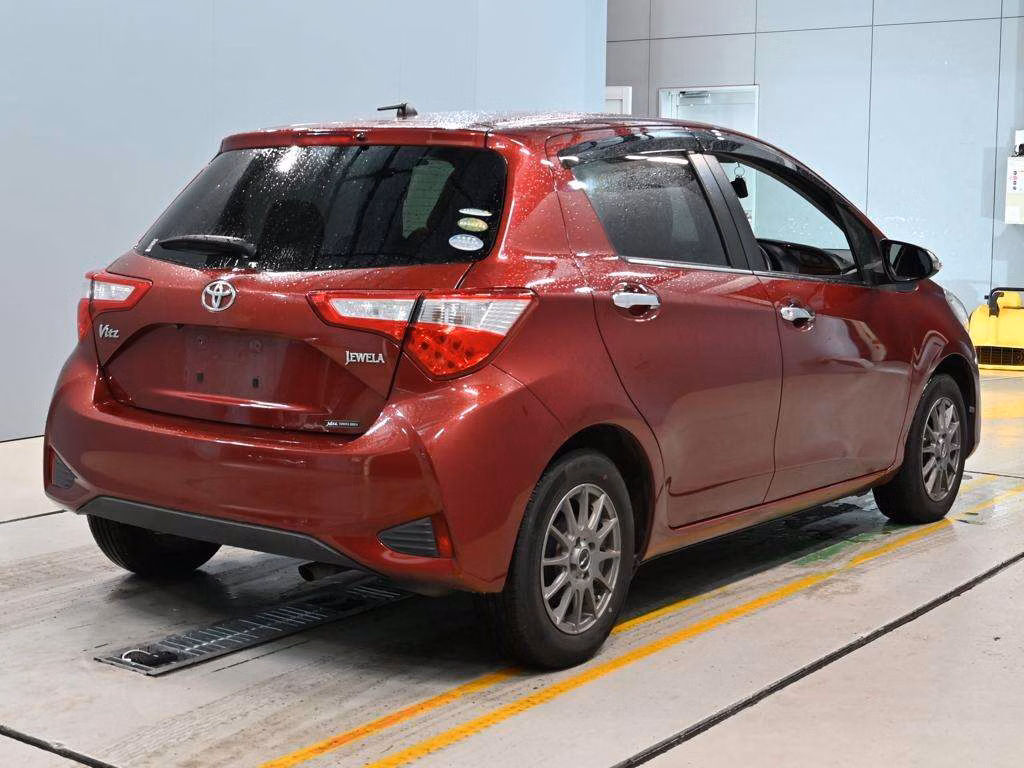 TOYOTA VITZ