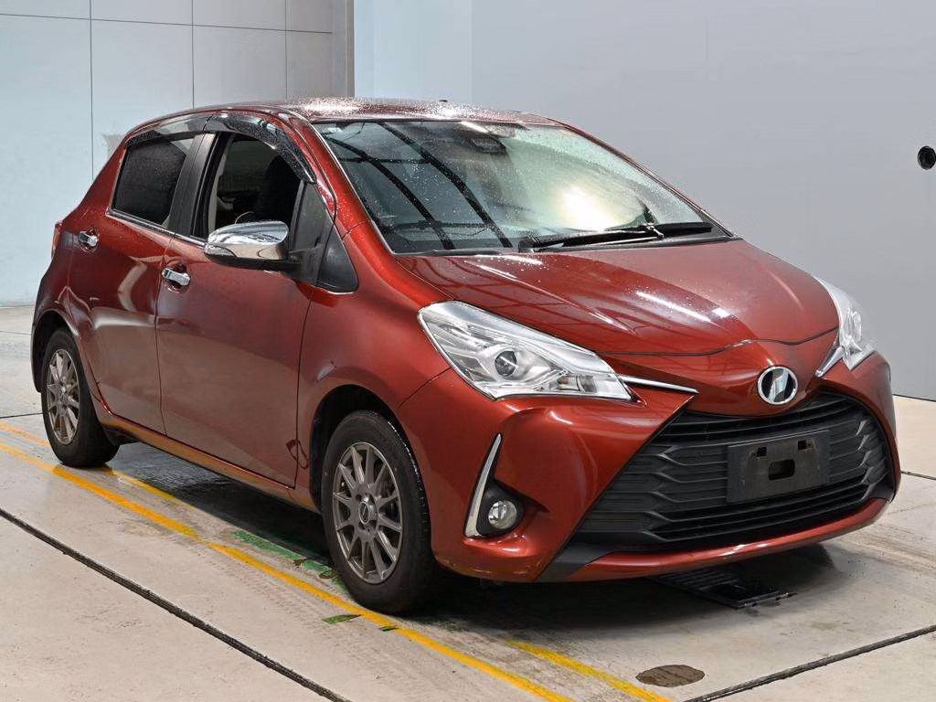 TOYOTA VITZ