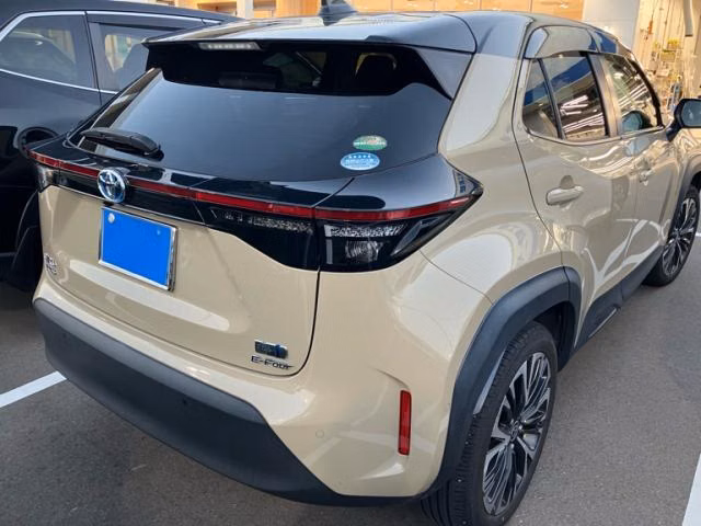 TOYOTA YARIS CROSS
