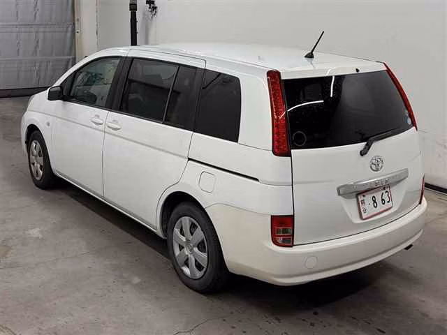 TOYOTA ISIS
