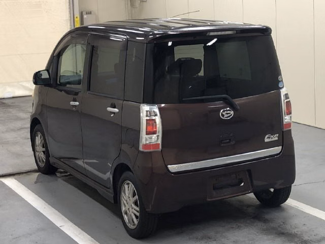 DAIHATSU TANTO EXE