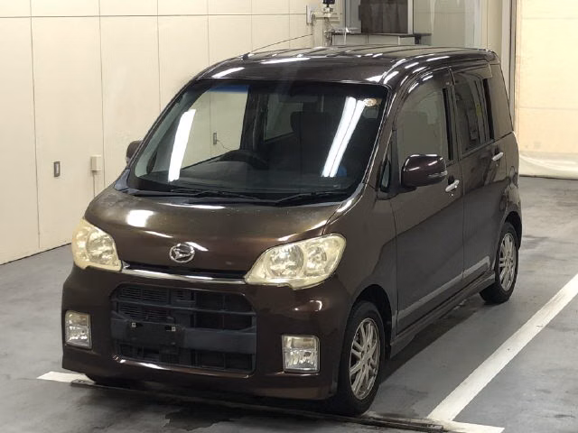 DAIHATSU TANTO EXE