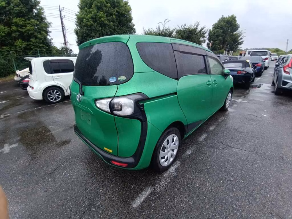 TOYOTA SIENTA