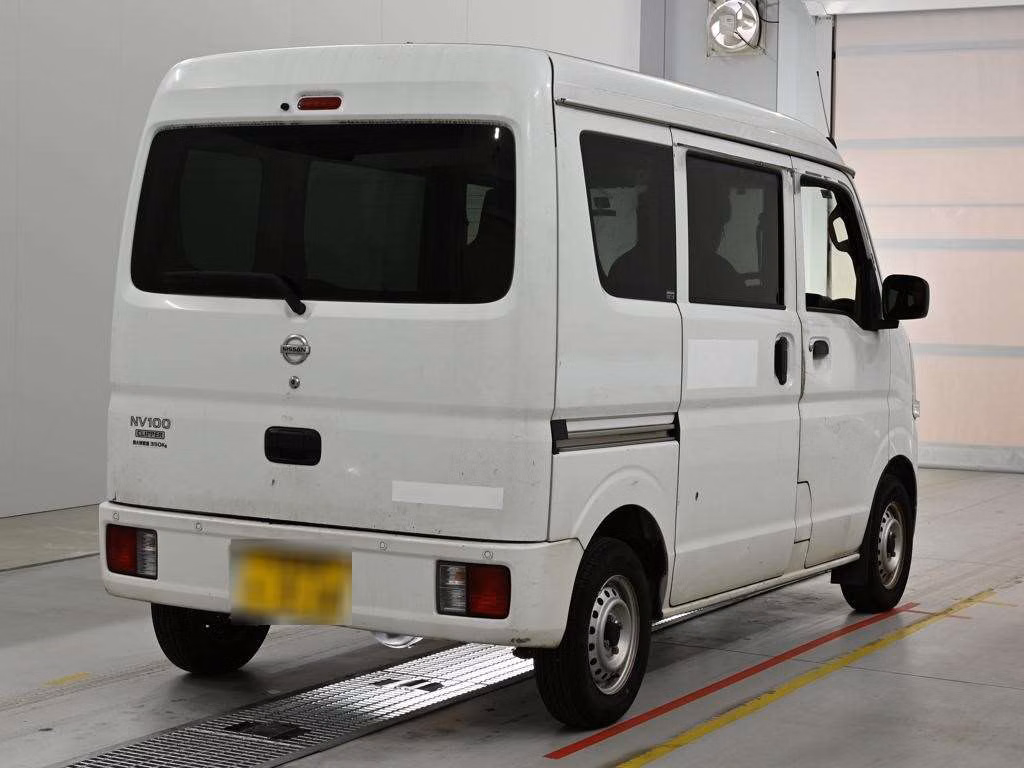 NISSAN NV100 CLIPPER